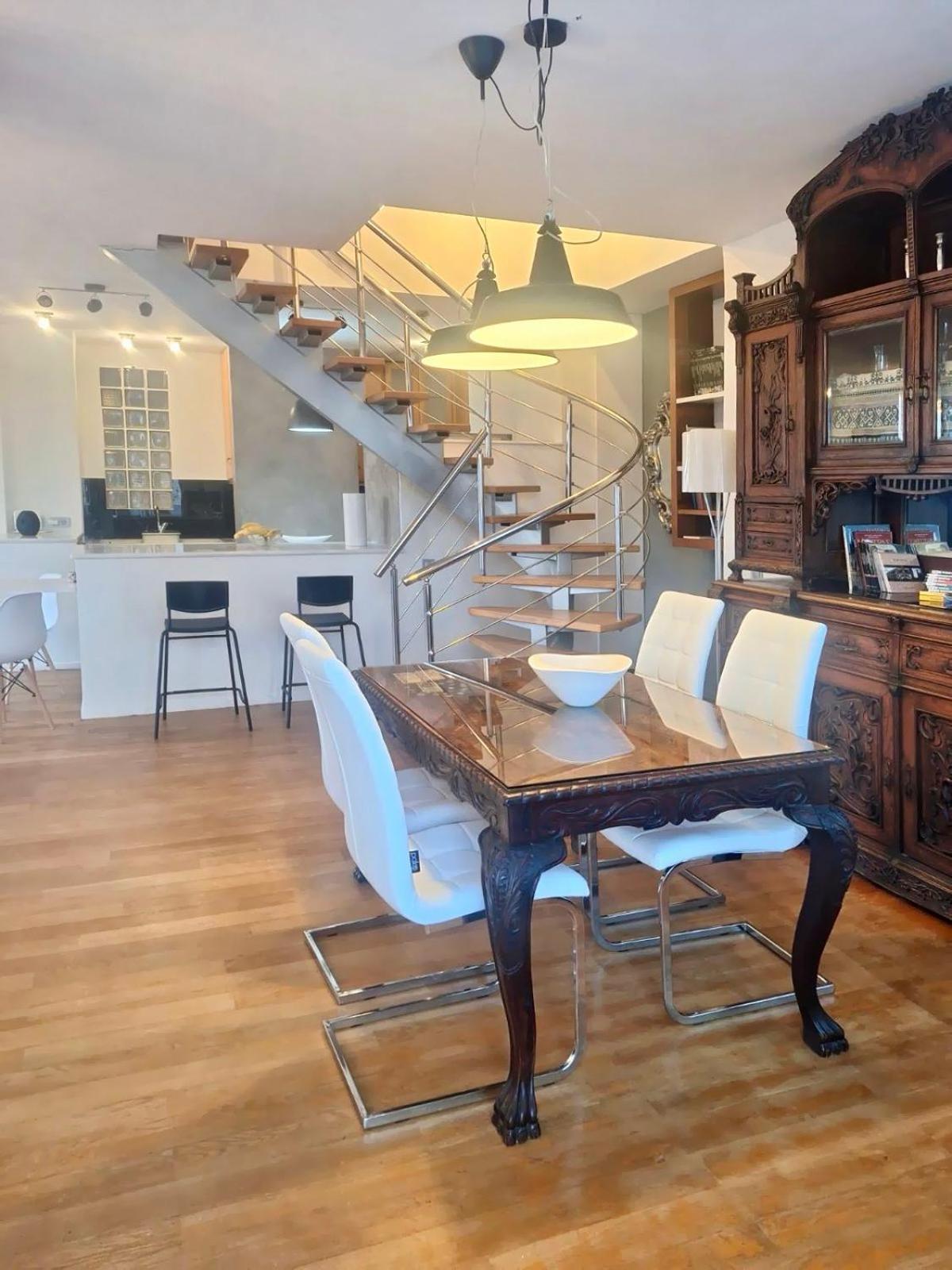 Lepanto Phos Apartment *